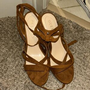 Guess Wedge